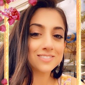 Meet your Posher, Sheila